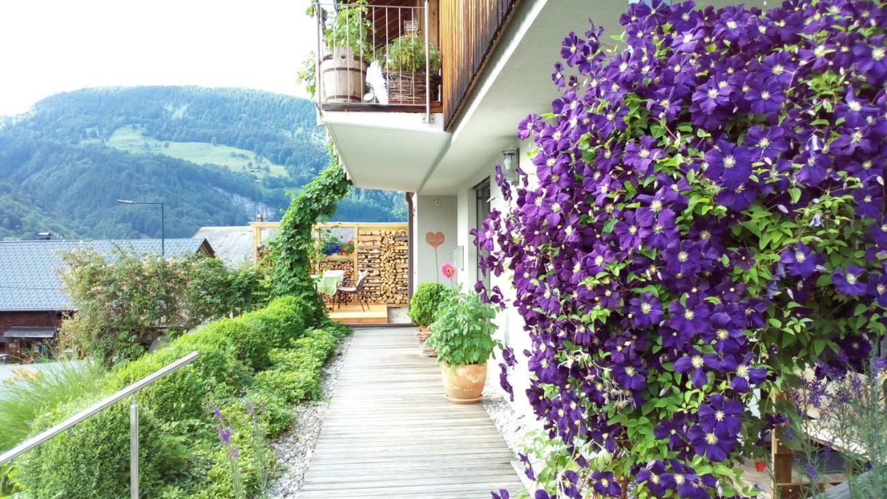 Gaestehaus Lutz เมลเลา ภายนอก รูปภาพ